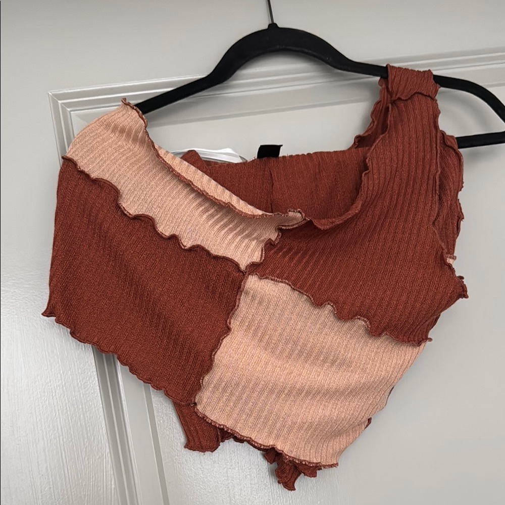 Two-Tone Ribbed Crop Top and shorts